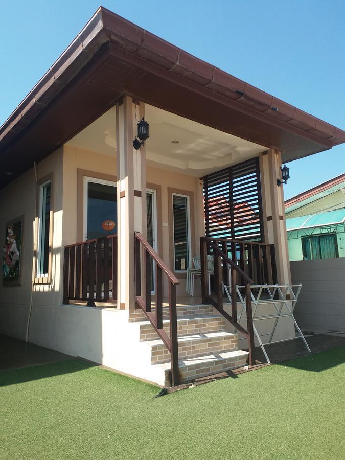 Koh Larn Sea Side Resort Exterior photo