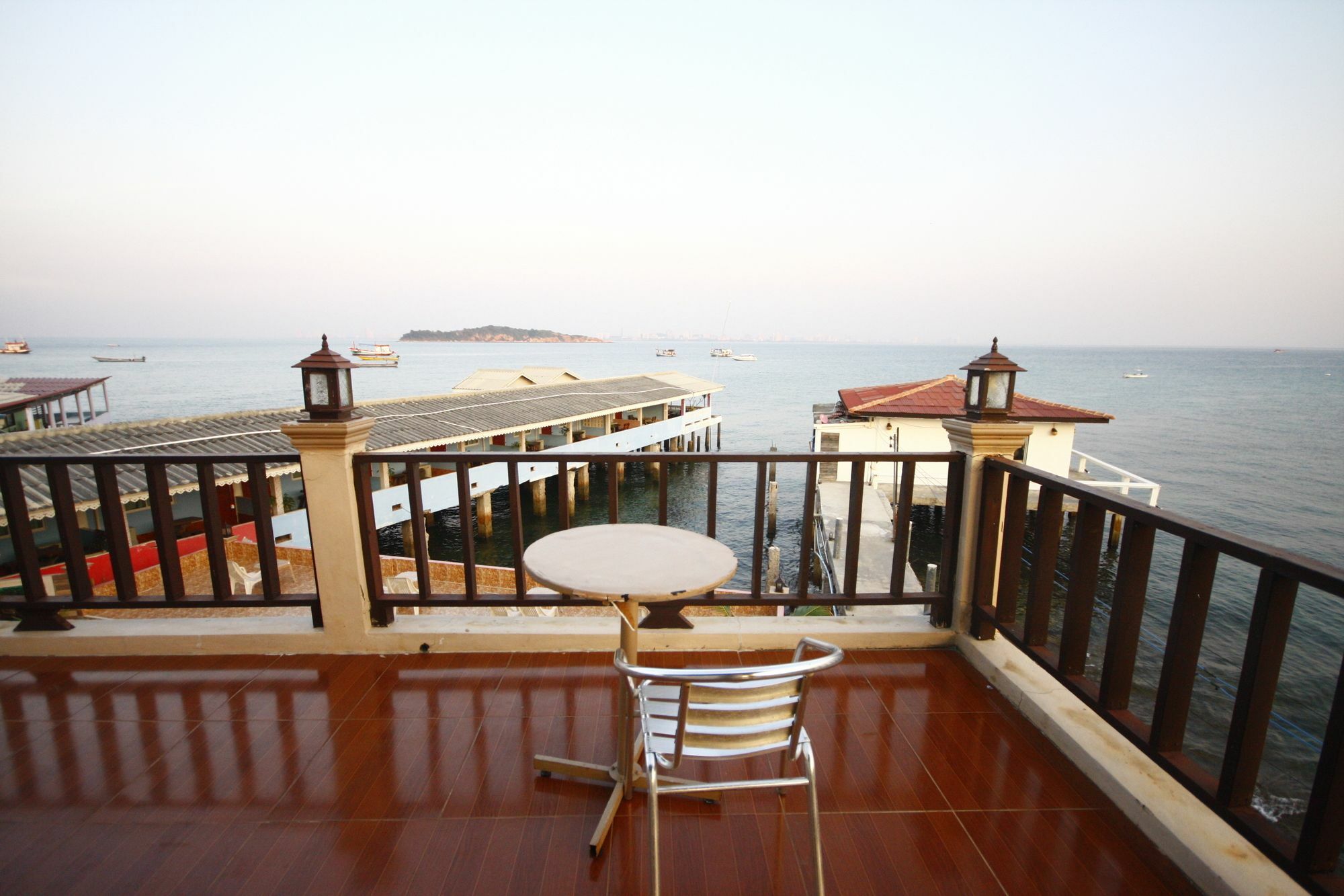 Koh Larn Sea Side Resort Exterior photo
