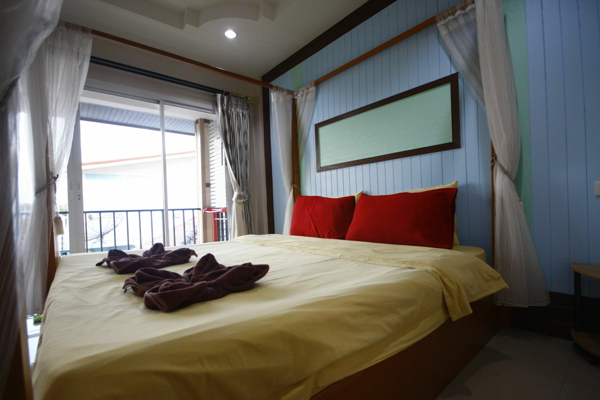 Koh Larn Sea Side Resort Exterior photo